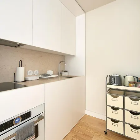 All The Best - Bairro Alto 2 *